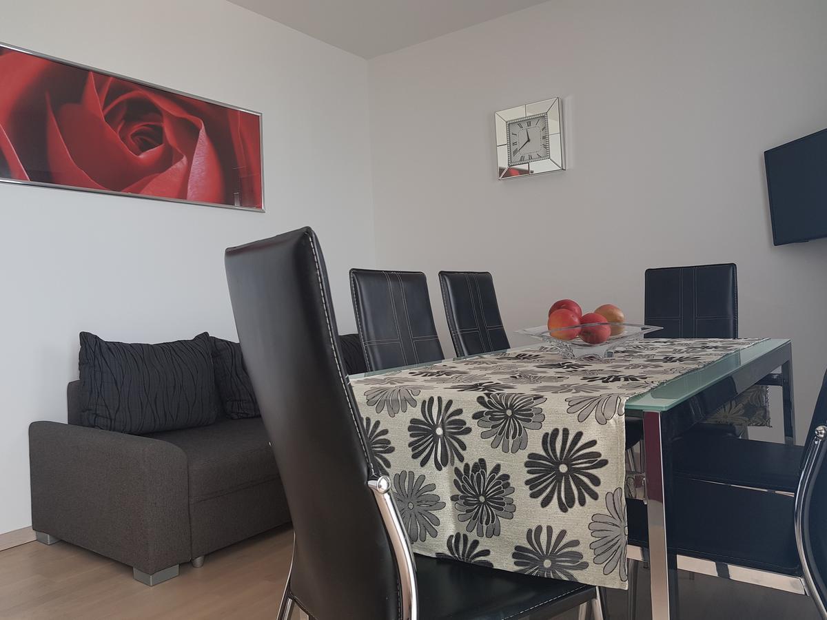 Apartments Petricevic Podstrana Exterior foto